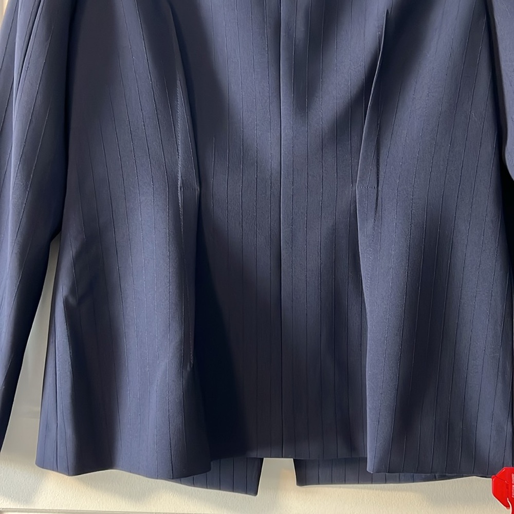 NWT Elie Tahari, navy single gold button blazer - Picture 5 of 12